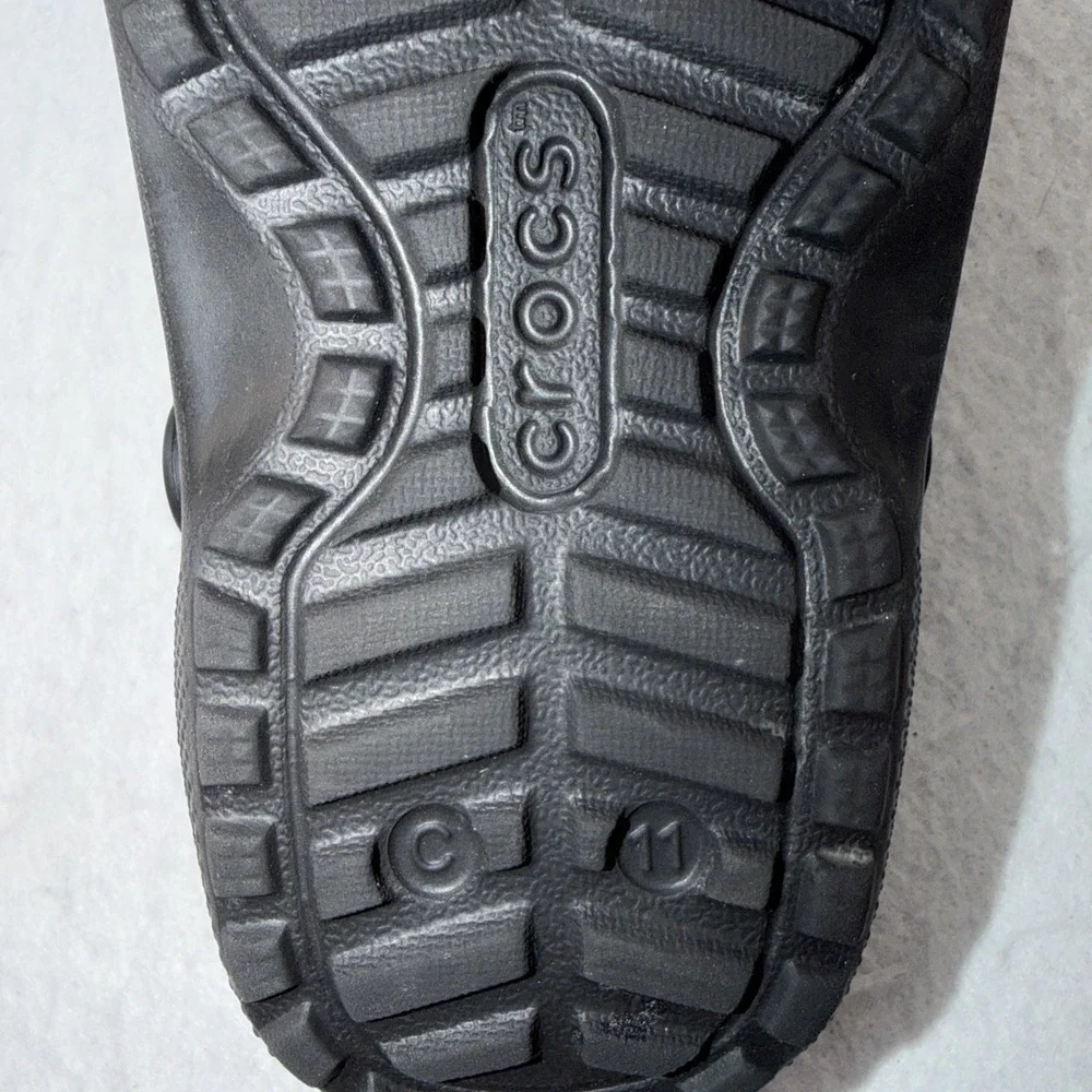 Crocs Classic Lined Clogs Kids C11 Galaxy Space Print Alien Jibbitz Black Fleece